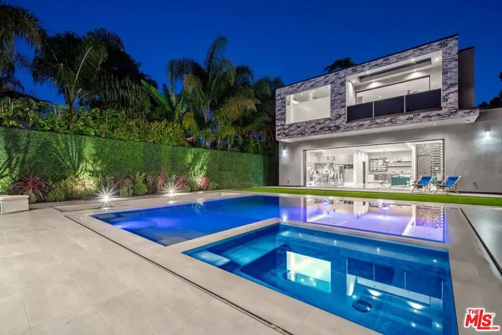 11241 Blix Street, Toluca Lake, CA — listing photo 1
