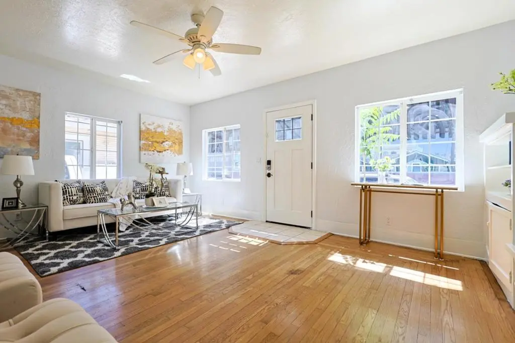 Single Family Residence for sale at 421 Elizabeth Street, San Jose, CA featuring 2 beds and 1 bath