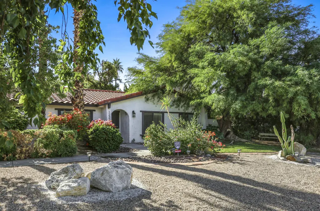 Residential Lease for rent at 1233 E Via Escuela, Palm Springs, Riverside County, CA featuring 3 beds and 2 baths