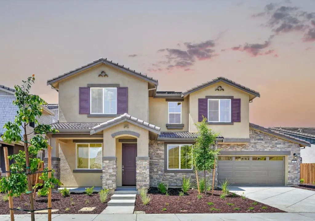 Single Family Residence for sale at 190 Golden Gate Lane, Vacaville, CA featuring 4 beds and 3 baths