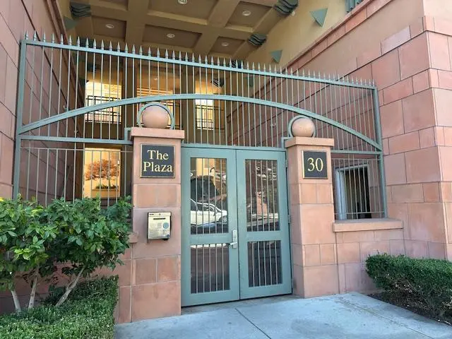 30 E Julian Street 206, San Jose, CA — listing photo 1