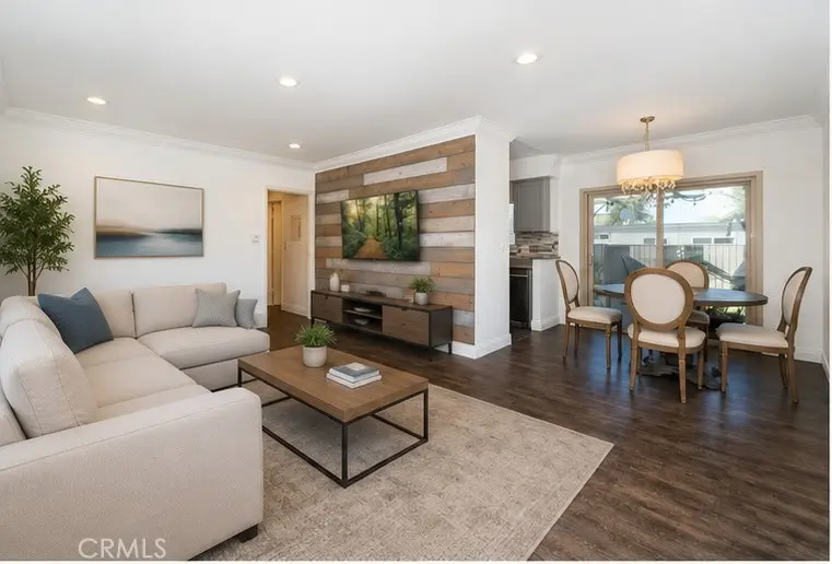 6041 Fountain Park Street 9, Woodland Hills, CA — listing photo 1