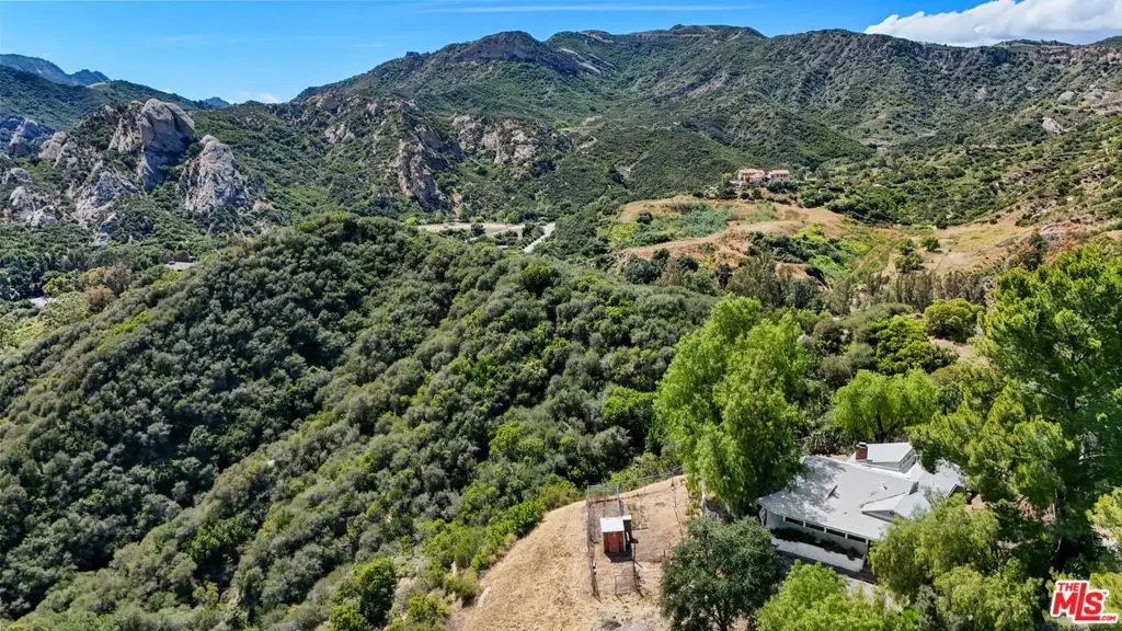 2617 Hodgson Circle Drive, Topanga, CA — listing photo 1