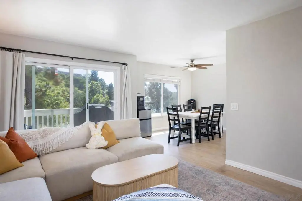 4241 Mesa Vista Way, Unit 5, Oceanside, CA — listing photo 1
