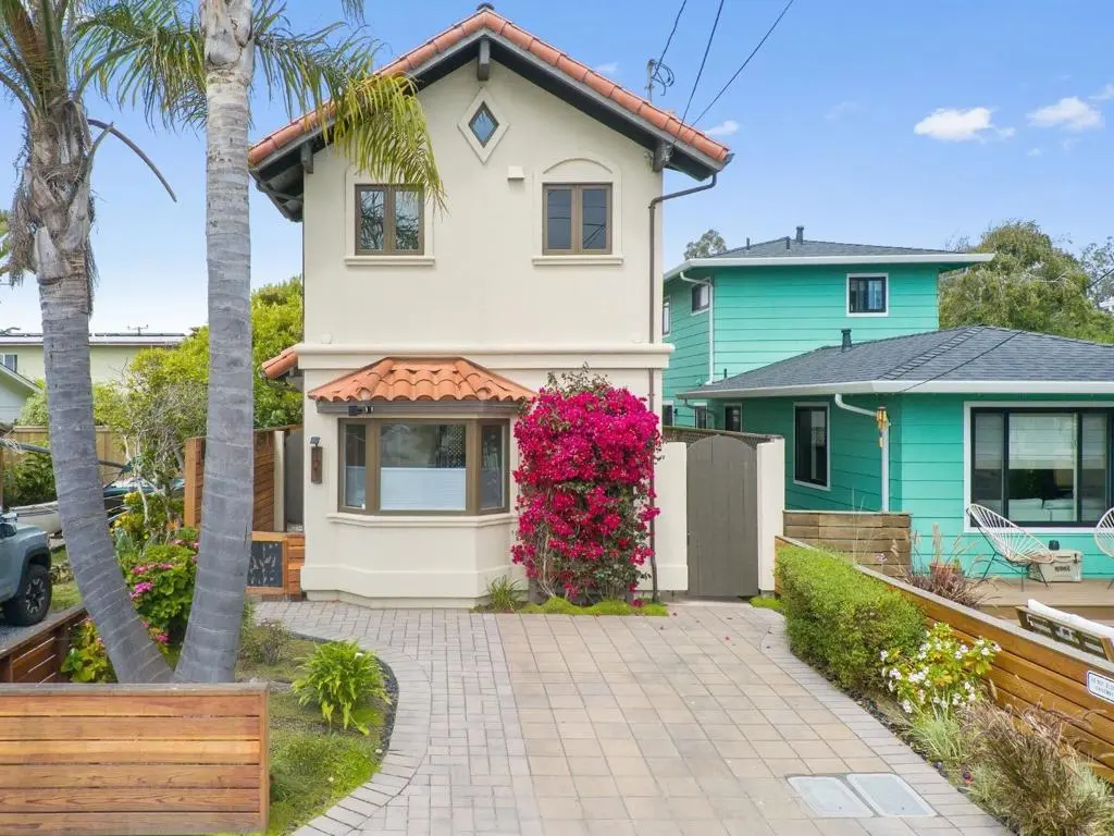 Single Family Residence for sale at 121 Anchorage Avenue, Santa Cruz, CA featuring 2 beds and 2 baths