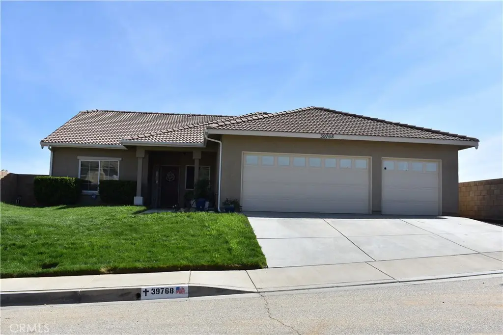39768 Registry, Palmdale, CA — listing photo 1