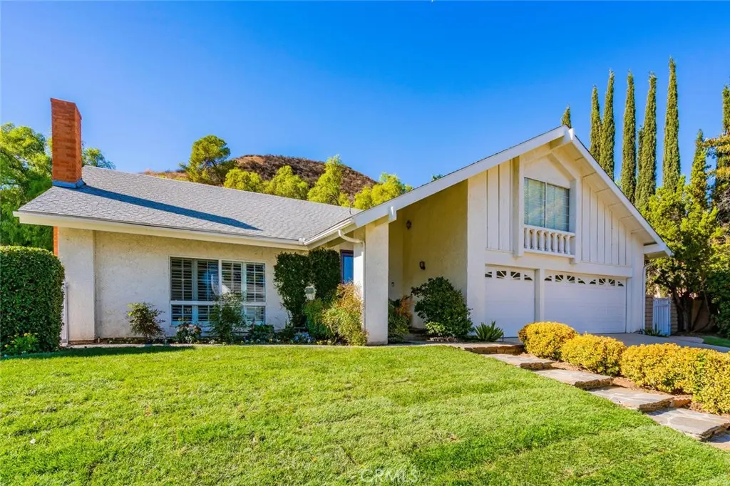 Residential Lease for rent at 27061 Esward Drive, Calabasas, Los Angeles County, CA featuring 4 beds and 3 baths