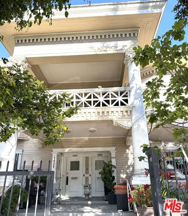 Residential Income for sale at 1438 Magnolia Avenue, Los Angeles, CA featuring 4 beds and 4 baths