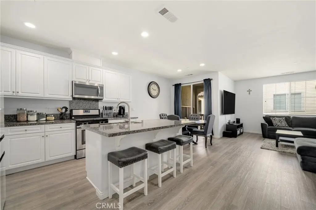 Condominium for sale at 3250 E Yountville Drive 10, Ontario, CA featuring 2 beds and 2 baths