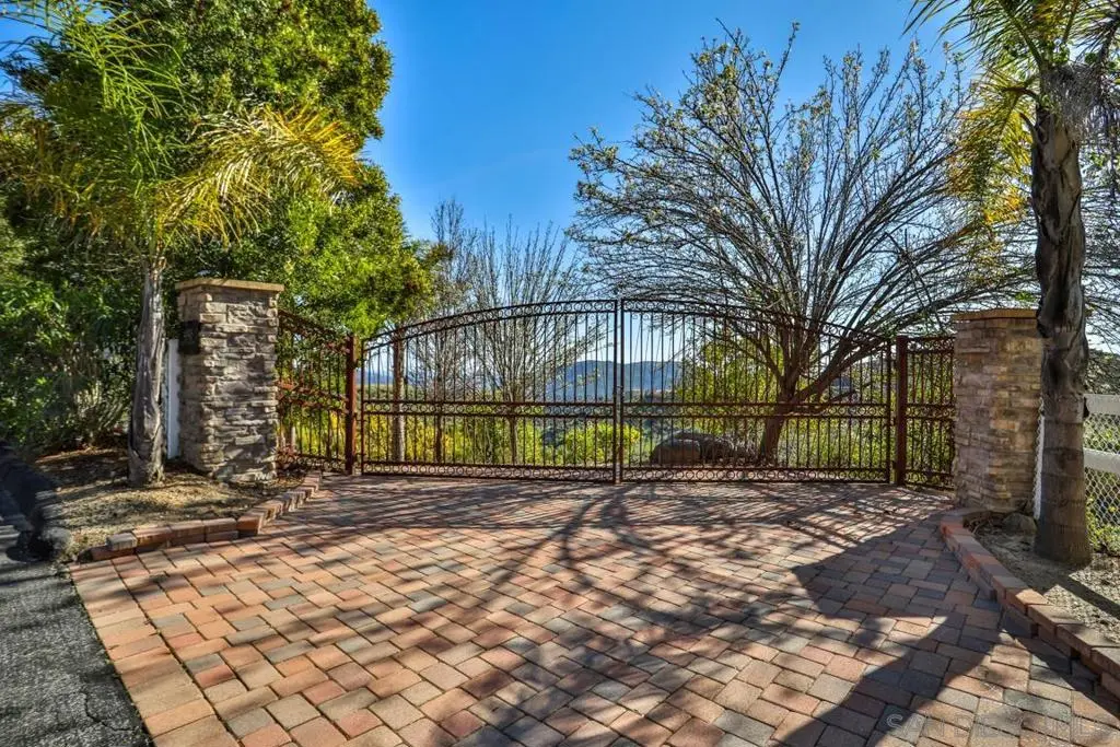 44945 Palladian Ct, Temecula, CA — listing photo 1