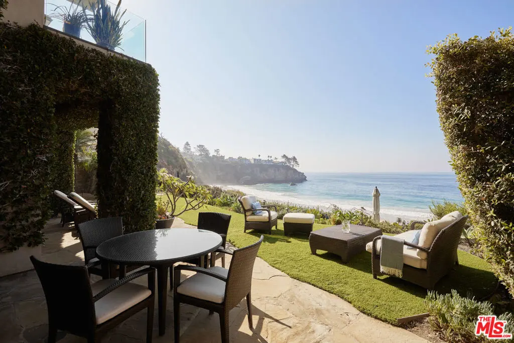 Residential Lease for rent at 31 Bay Drive, Laguna Beach, Orange County, CA featuring 5 beds and 7 baths