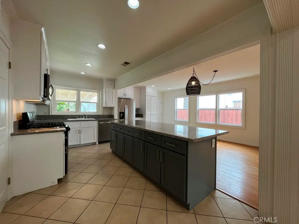4316 Greenbush Avenue, Sherman Oaks, CA — listing photo 1