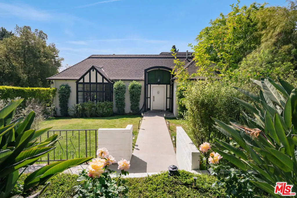 Single Family Residence for sale at 690 Westgate Street, Pasadena, CA featuring 5 beds and 4 baths