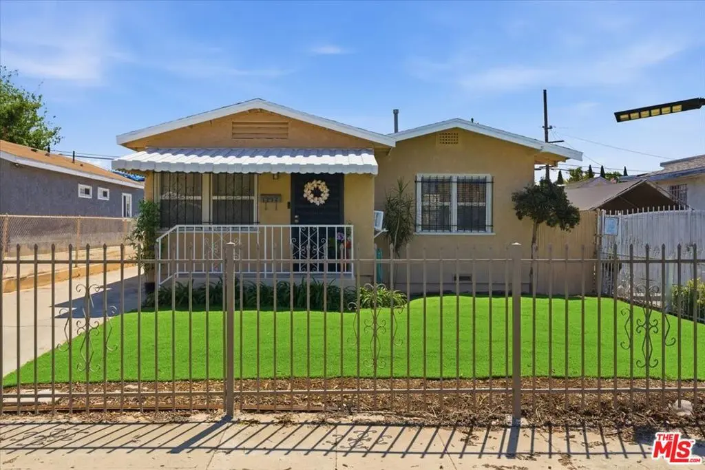 Single Family Residence for sale at 1232 W 74th Street, Los Angeles, CA featuring 3 beds and 3 baths