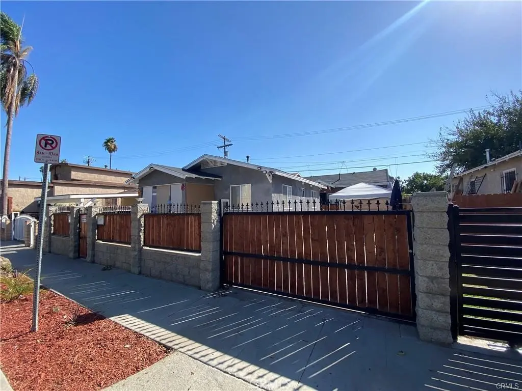 Duplex for sale at 1018 W 67th, Los Angeles, CA