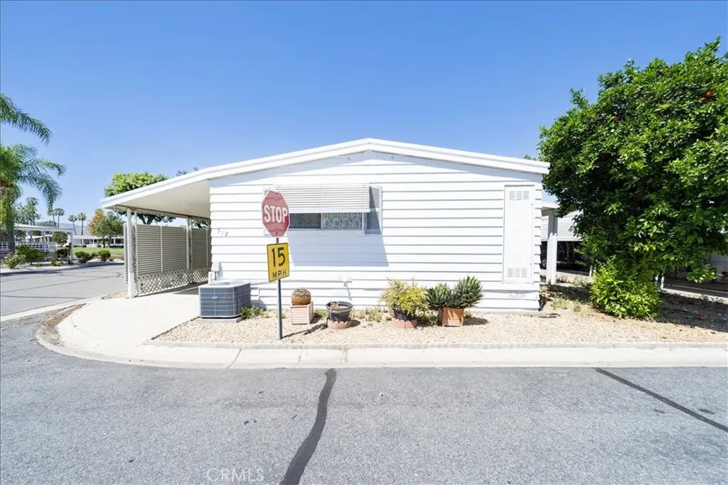 Manufactured In Park for sale at 5001 W Florida Avenue 512, Hemet, CA featuring 2 beds and 2 baths