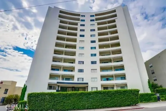 Condominium for sale at 7250 Franklin, Los Angeles, CA featuring 1 bed and 2 baths