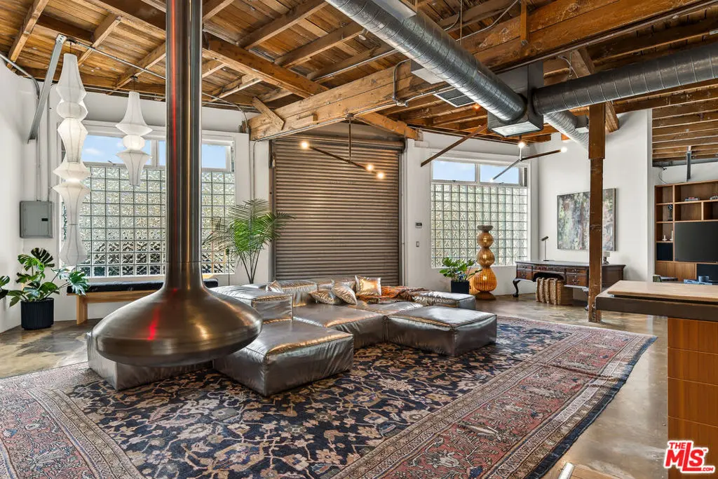 122 Mildred Avenue, Venice, CA — listing photo 1