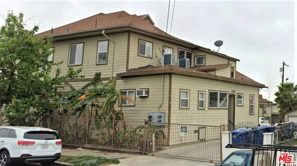 Condominium for rent at 121 N Benton Way, Los Angeles, CA featuring 1 bed and 1 bath