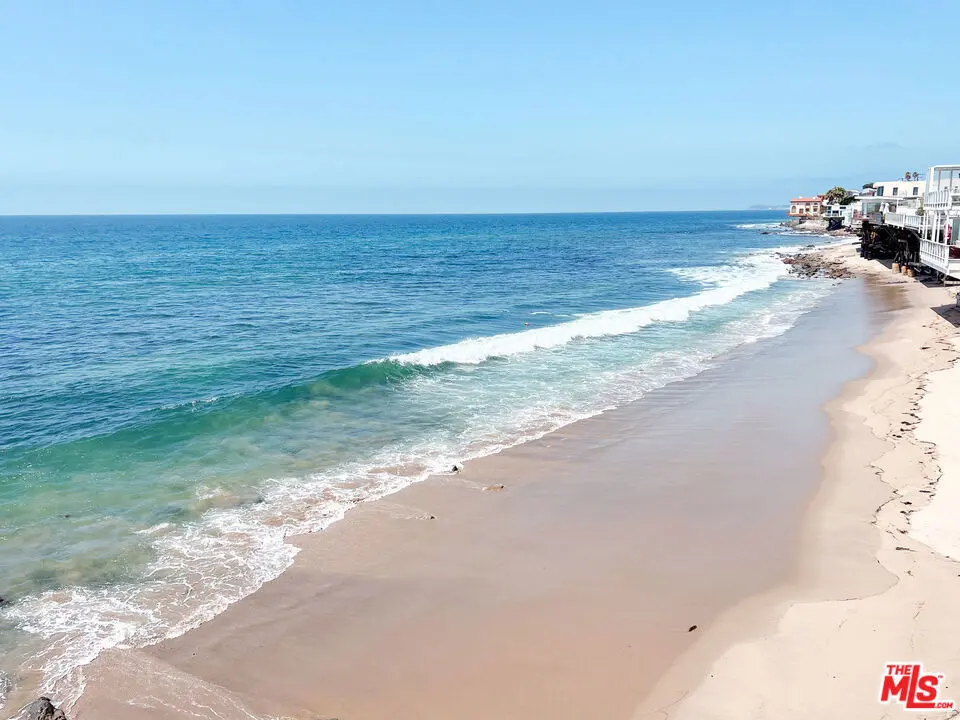 Single Family Residence for rent at 24150 Malibu Road, Malibu, CA featuring 3 beds and 3 baths