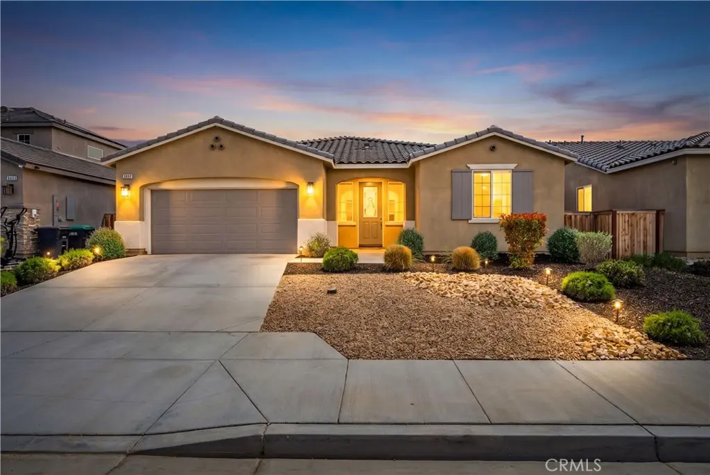 3840 Westbrook, Rosamond, CA — listing photo 1