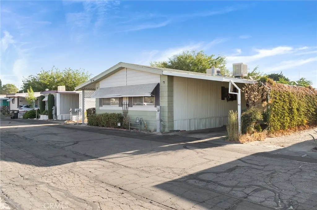 Manufactured In Park for sale at 3753 E Avenue I #62, Lancaster, CA featuring 3 beds and 2 baths