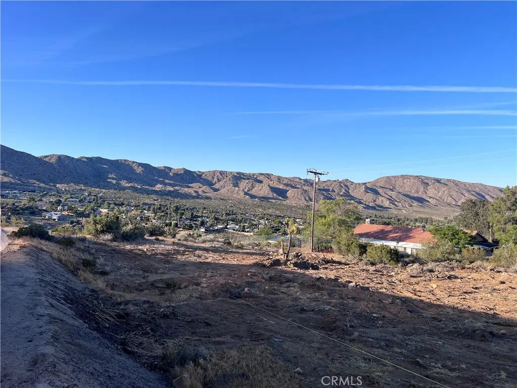 54610 Navajo, Yucca Valley, CA — listing photo 1
