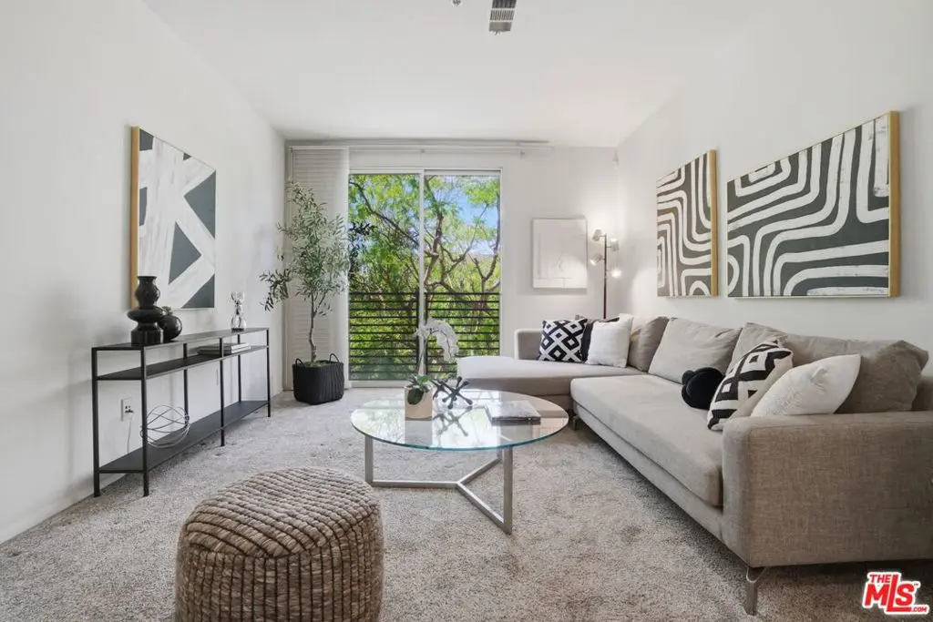 6400 Crescent Park 301, Playa Vista, CA — listing photo 1