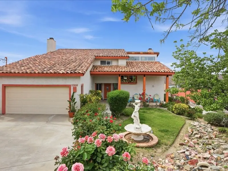 Single Family Residence for sale at 22636 Inspiration, Canyon Lake, CA featuring 3 beds and 3 baths