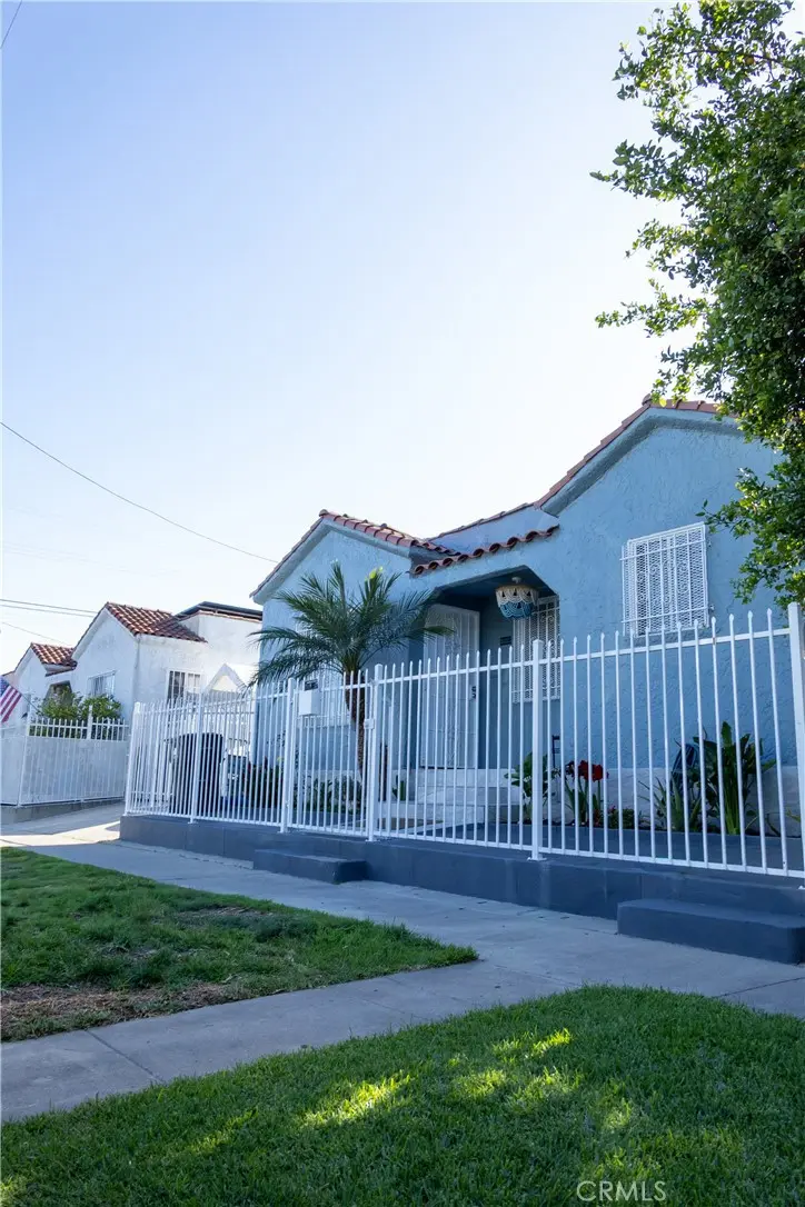 Single Family Residence for sale at 8205 Stanford, Los Angeles, CA featuring 3 beds and 2 baths