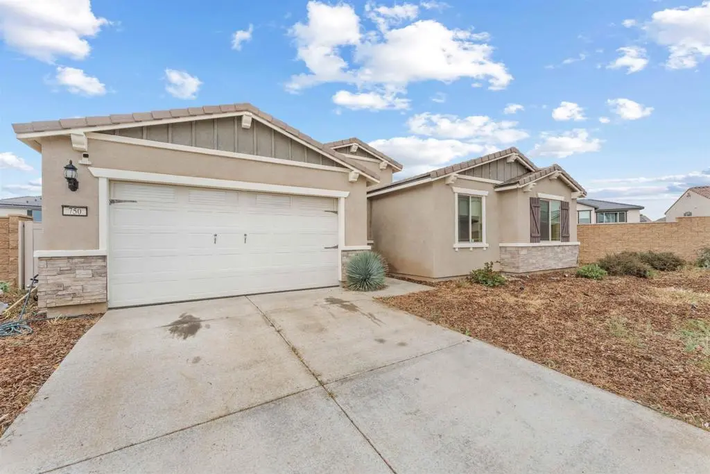 750 Green Court, Perris, CA — listing photo 1