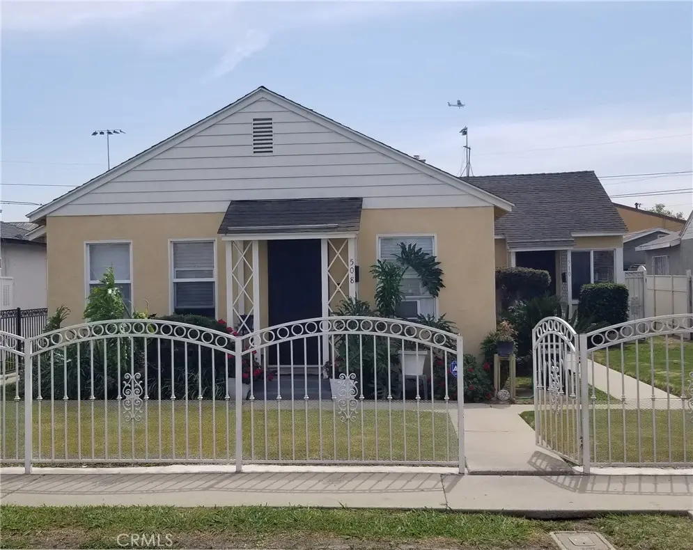 Duplex for sale at 508 W Laurel Street, Compton, CA