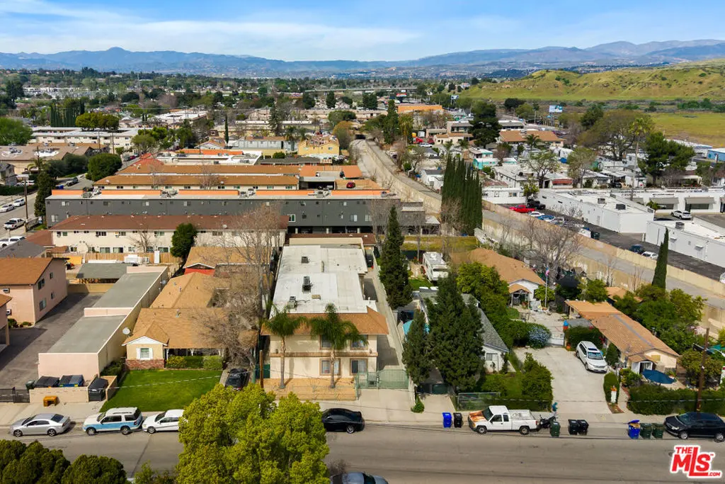 22607 14th Street, Newhall, CA — listing photo 1