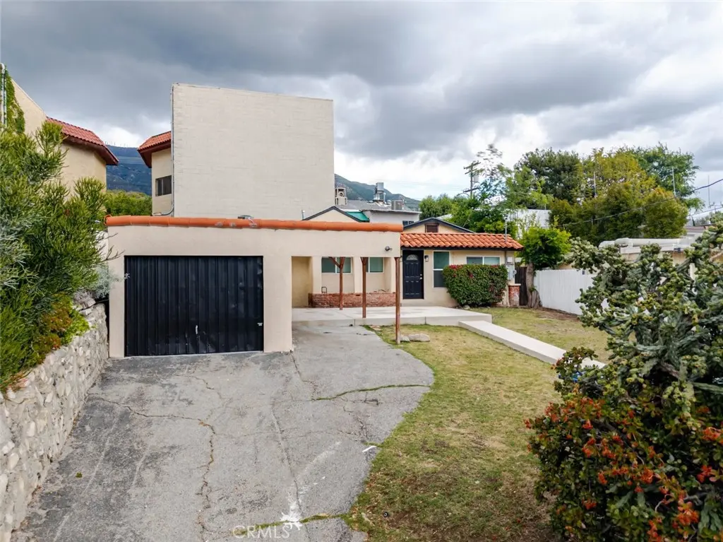 3643 1st Avenue, La Crescenta, CA — listing photo 1