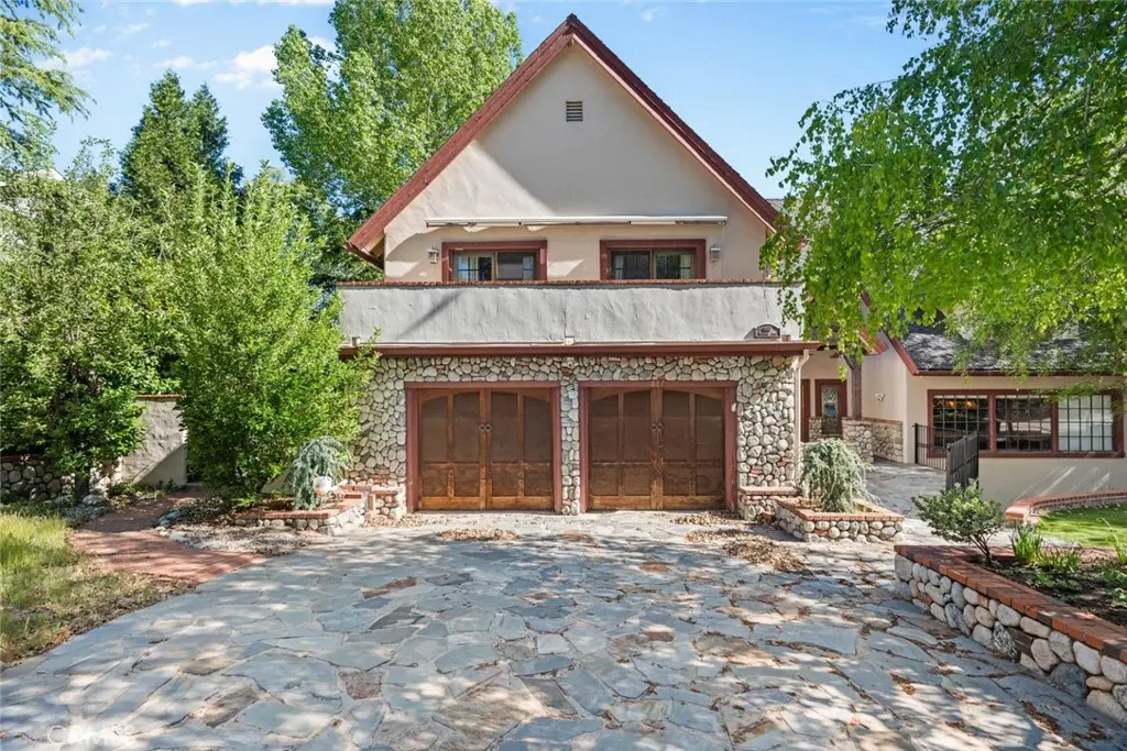 887 Talisman, Lake Arrowhead, CA — listing photo 1