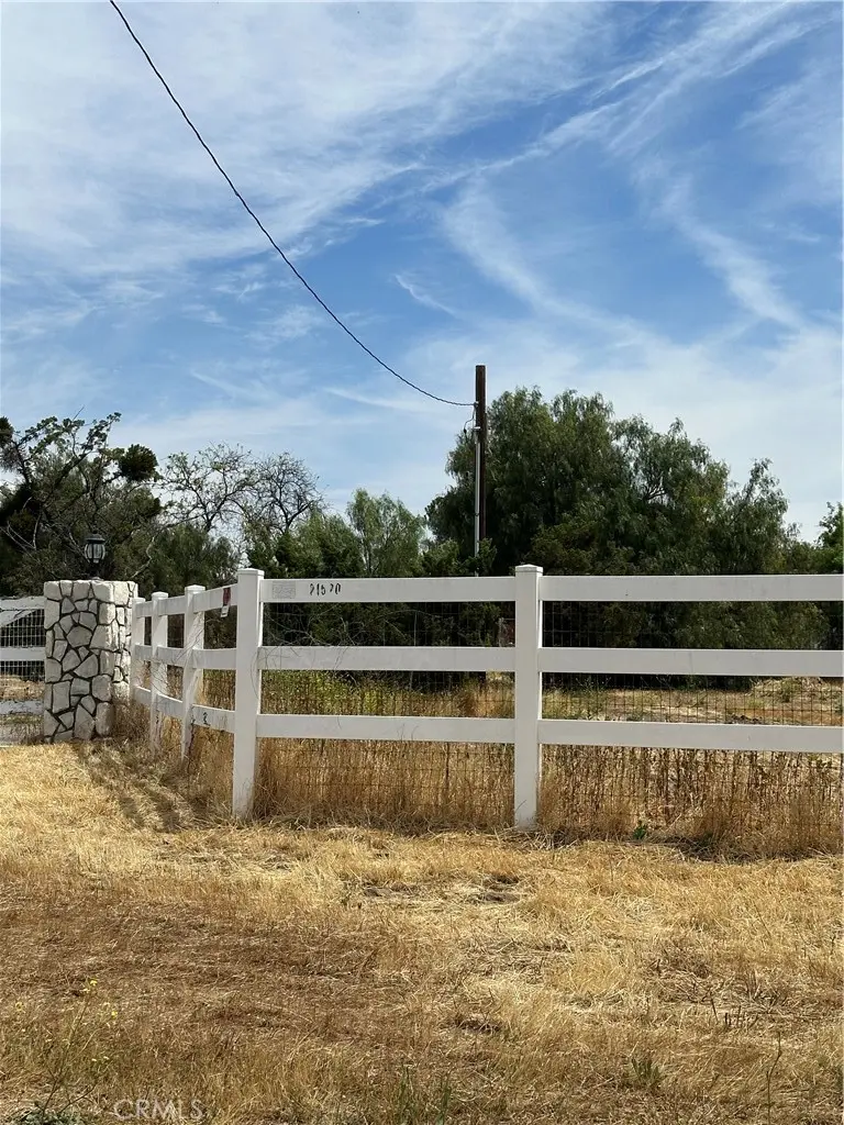 21520 Gold Valley, Perris, CA — listing photo 1