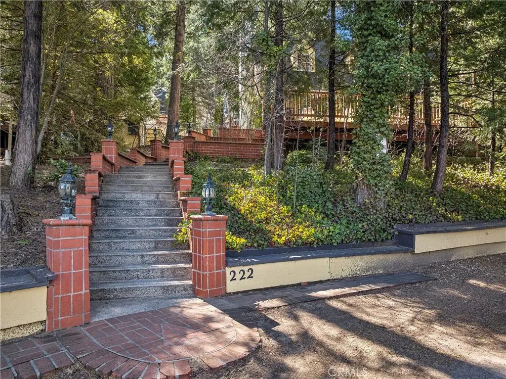 222 Holiday, Lake Arrowhead, CA — listing photo 1