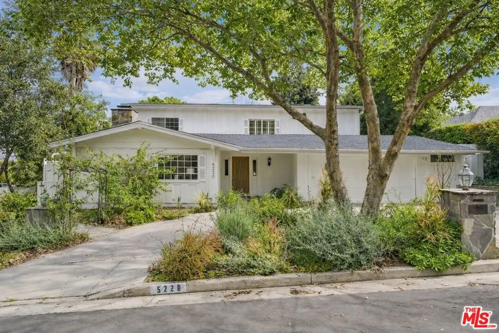 5220 Melvin Avenue, Tarzana, CA — listing photo 1