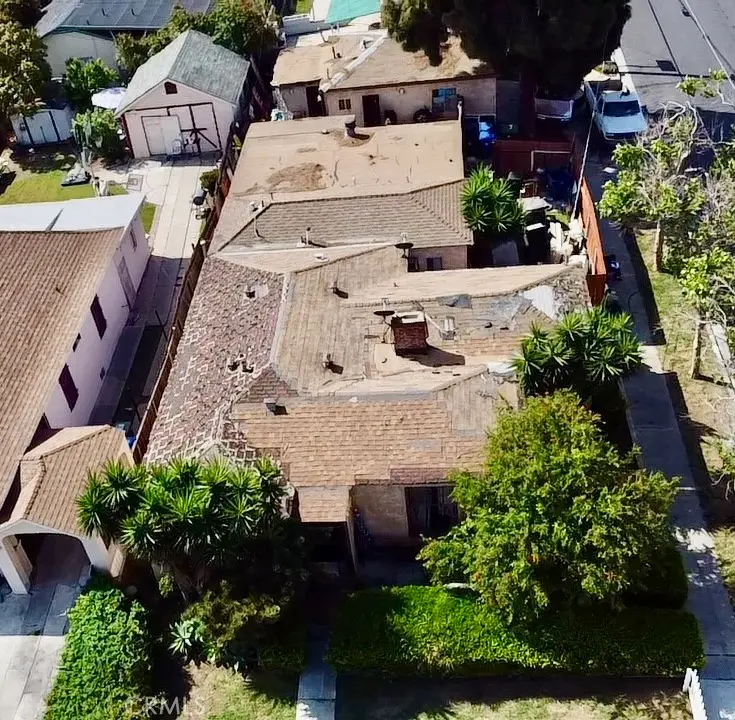 Single Family Residence for sale at 1858 W 77th, Los Angeles, CA featuring 3 beds and 3 baths