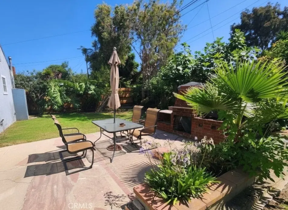 Single Family Residence for sale at 7607 Goddard, Los Angeles, CA featuring 3 beds and 2 baths