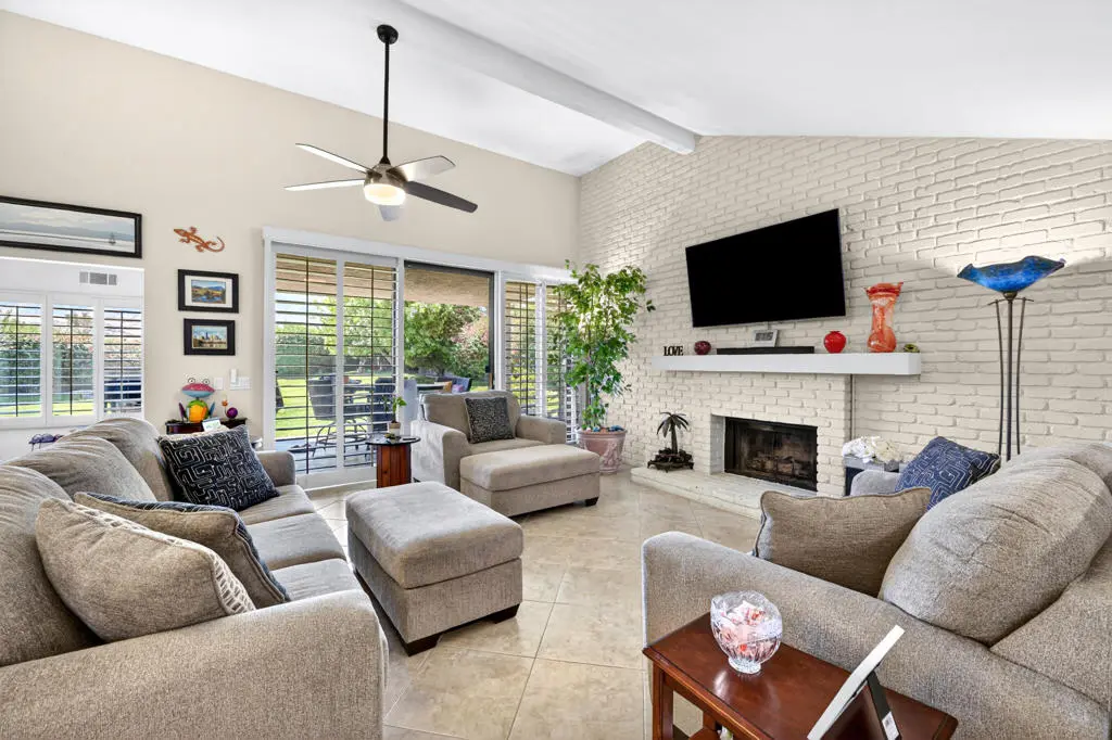 Condominium for sale at 68633 Calle Mancha, Cathedral City, CA featuring 2 beds and 2 baths