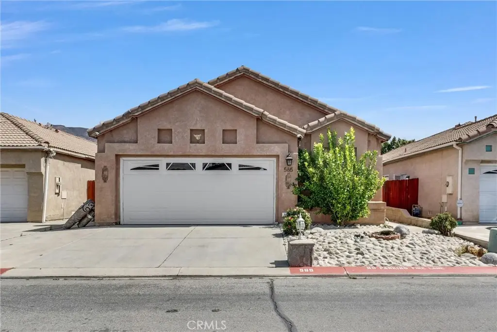 565 Berkshire, San Jacinto, CA — listing photo 1