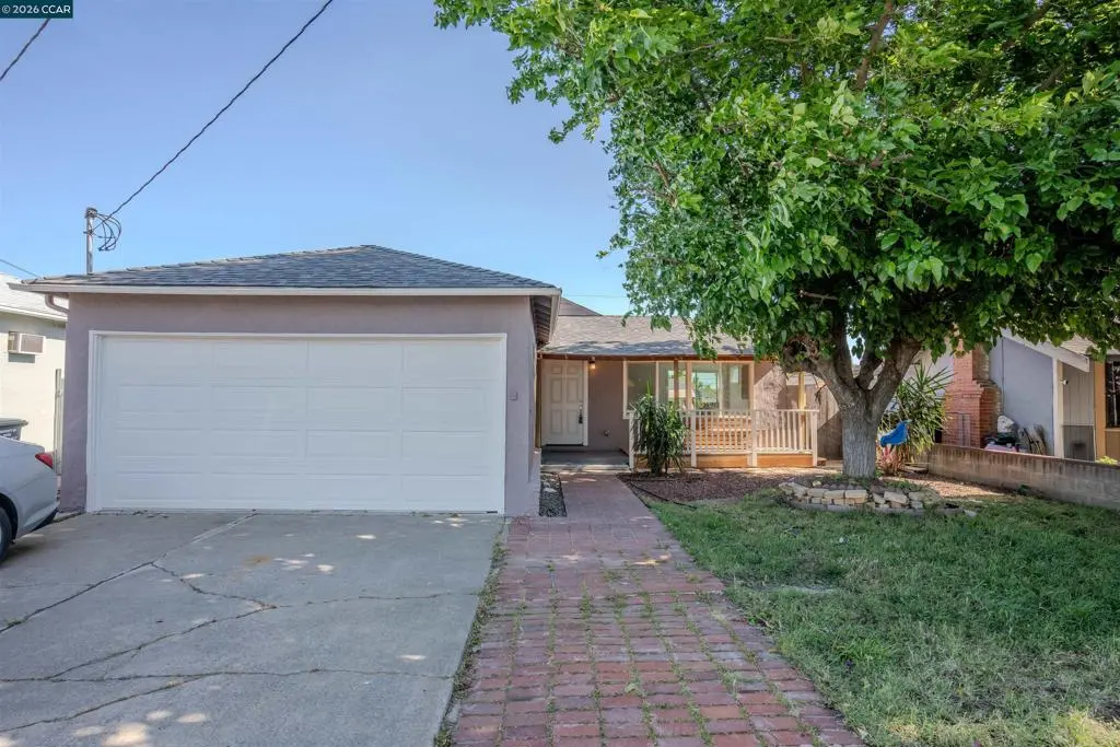 Single Family Residence for sale at 52 Bell Dr, Pittsburg, CA featuring 3 beds and 1 bath
