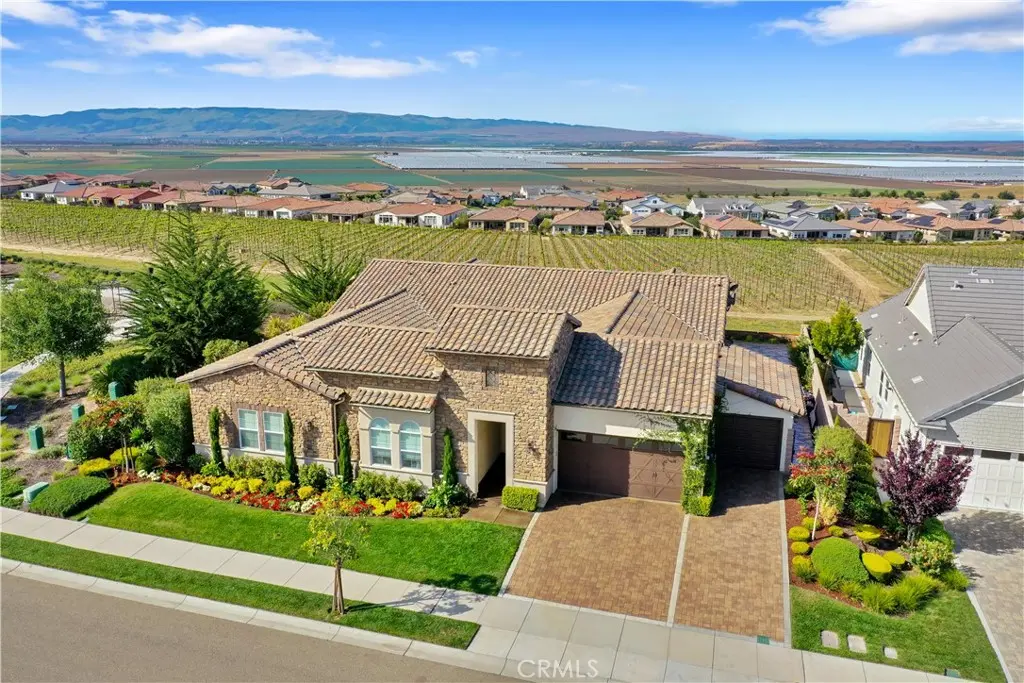 1564 Eucalyptus, Nipomo, CA — listing photo 1