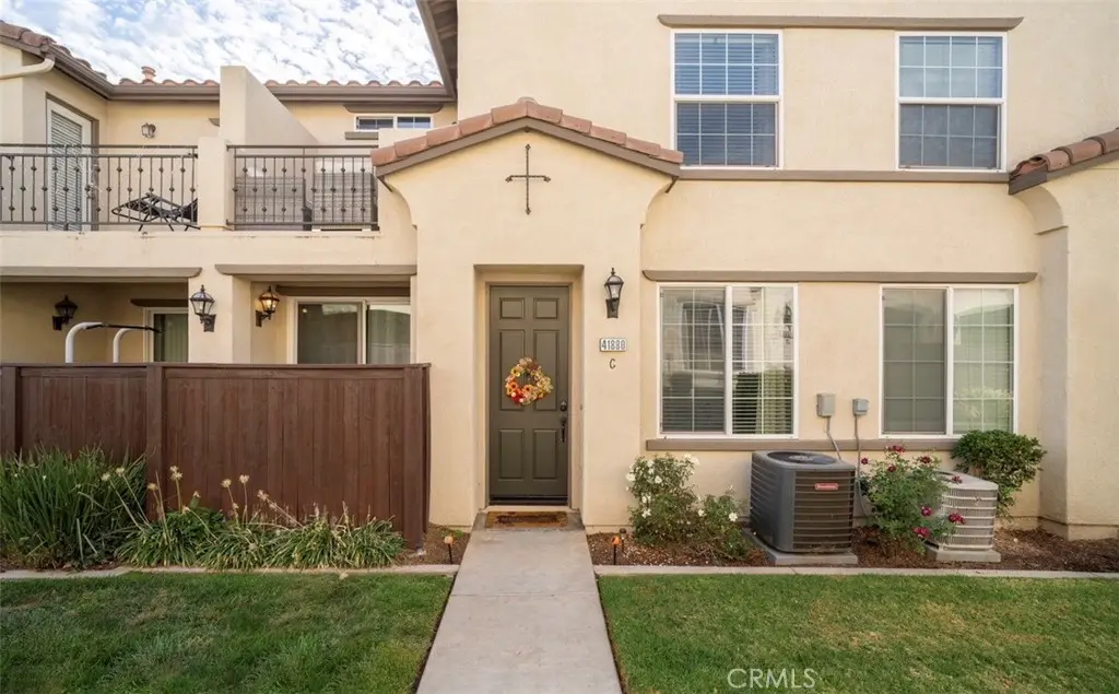 41880 Davenport Way C, Murrieta, CA — listing photo 1