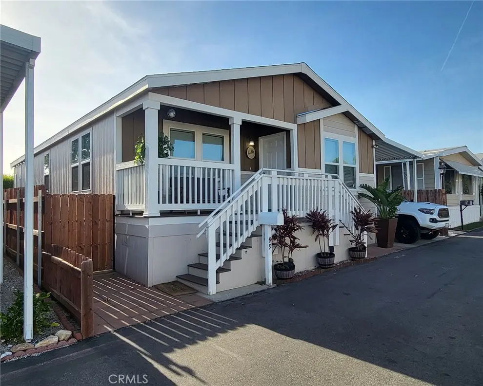 20652 Lassen 99, Chatsworth, CA — listing photo 1