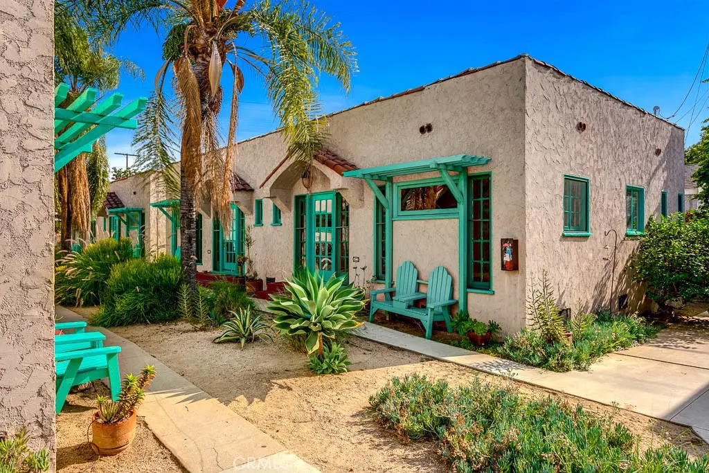 Residential Lease for rent at 617 S Columbus Avenue A, Glendale, Los Angeles County, CA featuring 1 bed and 1 bath