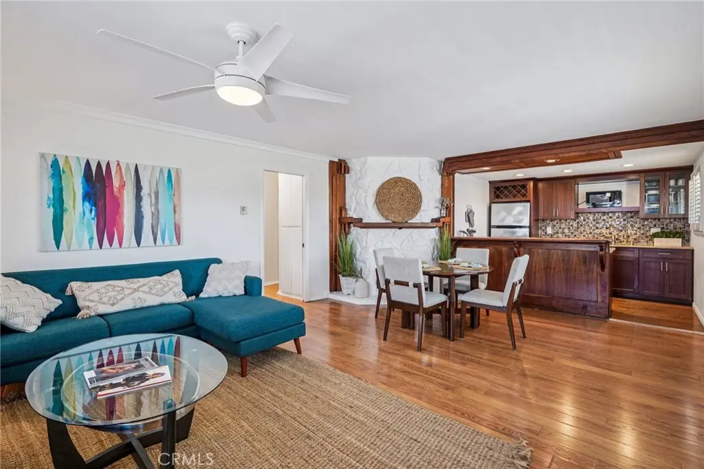 644 Manhattan Beach 10, Manhattan Beach, CA — listing photo 1