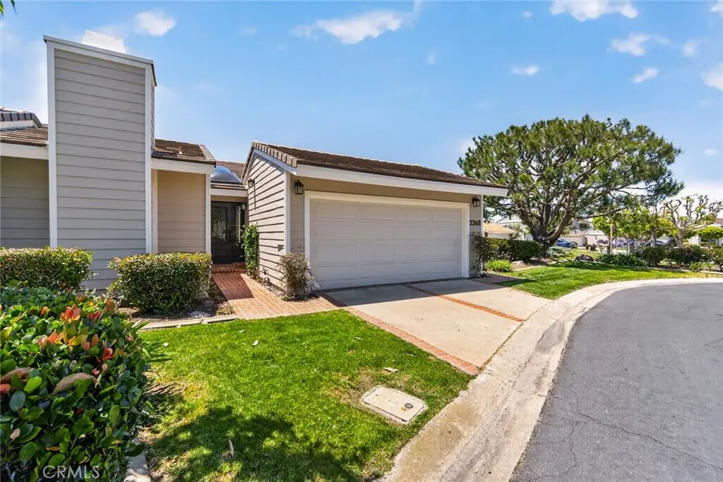 Townhouse for rent at 33611 Flying Jib, Dana Point, CA featuring 3 beds and 2 baths