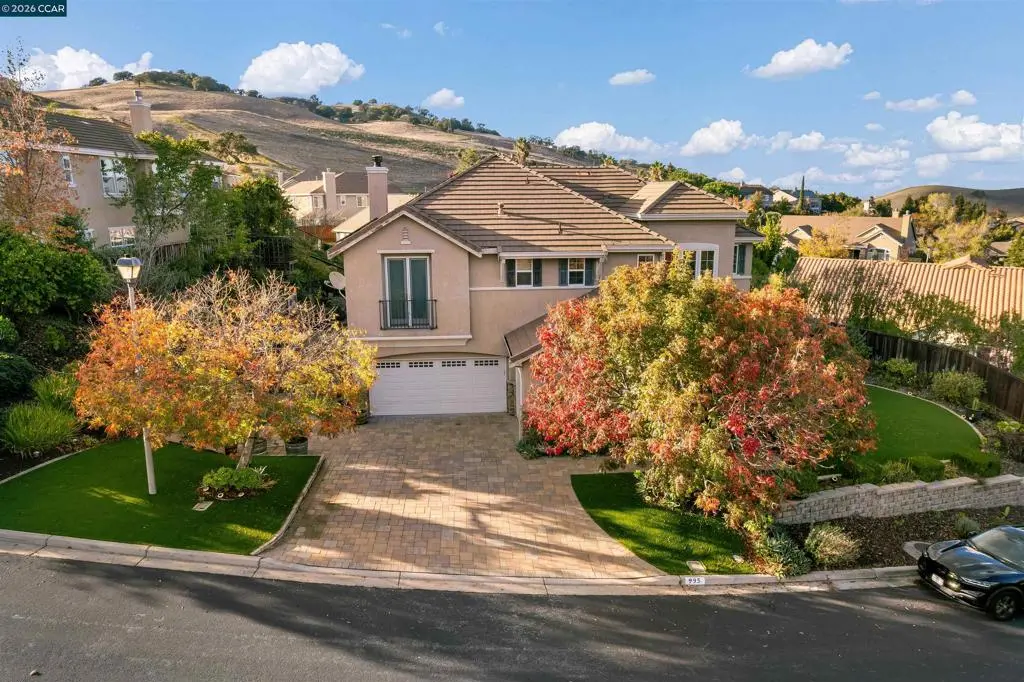 Single Family Residence for sale at 995 Rosehedge Court, Concord, CA featuring 5 beds and 4 baths